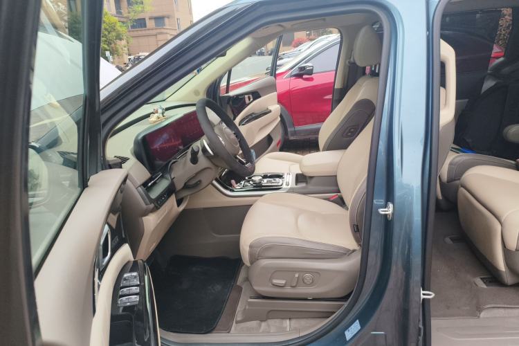 Used Kia Carnival 2021 2.0T Flagship Edition Left Front Seat