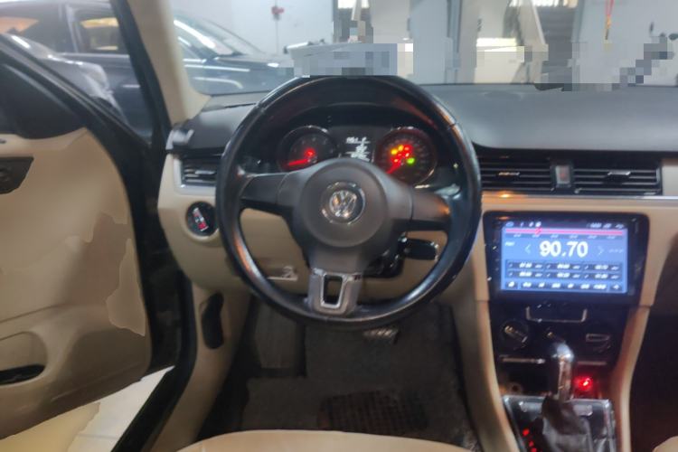 Used Volkswagen Bora 2013 1.6L Automatic Comfort Model Steering Wheel