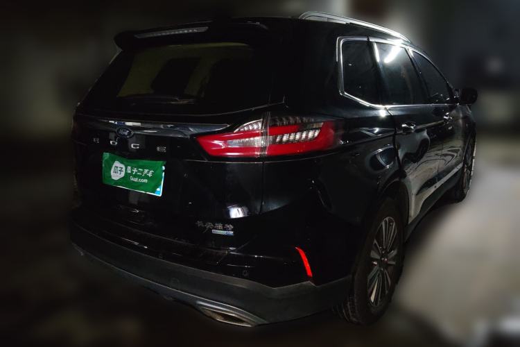 Used Ford Edge 2021 PLUS EcoBoost 245 Two-Wheel-Drive Platinum Edition 5 Seats
