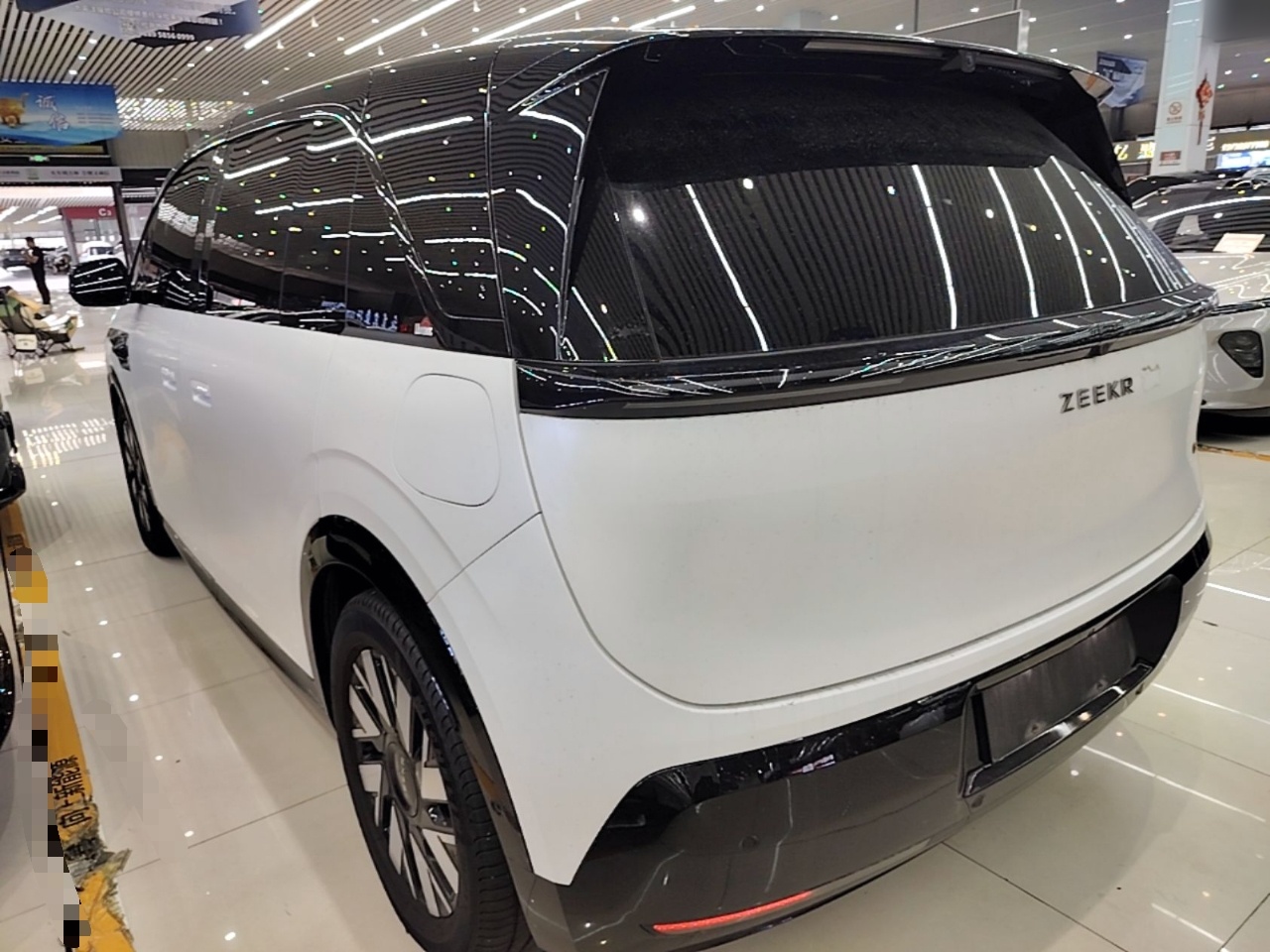 Zeekr MIX 2025 Long-Range Intelligent Driving Edition — снимка 4