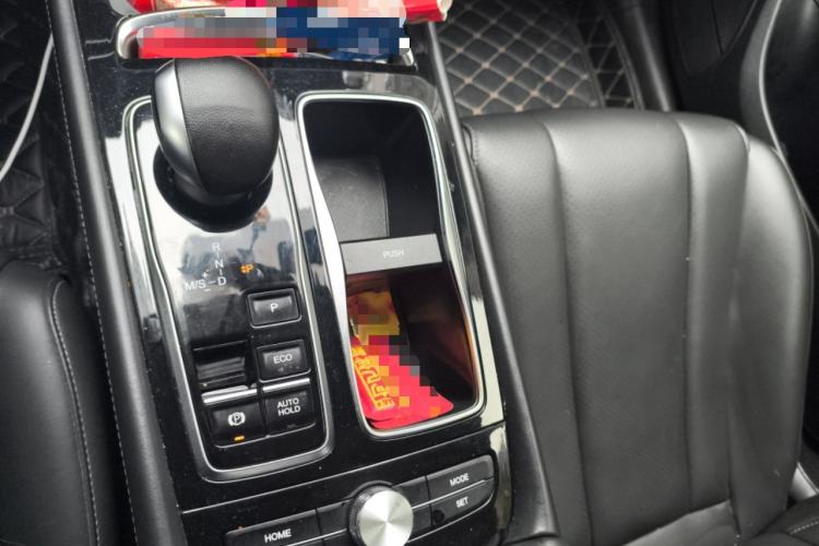 Used GAC Trumpchi GA6 2019 270T Automatic Luxury Edition Gear Lever