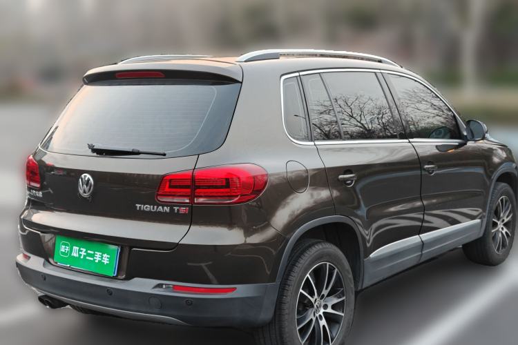 Used Volkswagen Tiguan 2015 1.8TSI Automatic Two-Wheel Drive Luxury Model Rear Right 45 Deg