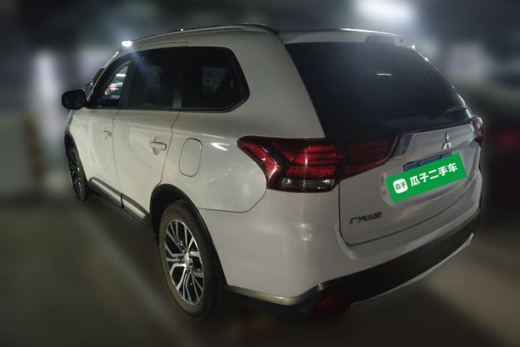 Used Mitsubishi Outlander 2018 2.0L Two-Wheel Drive Glory Edition 5 Seats
