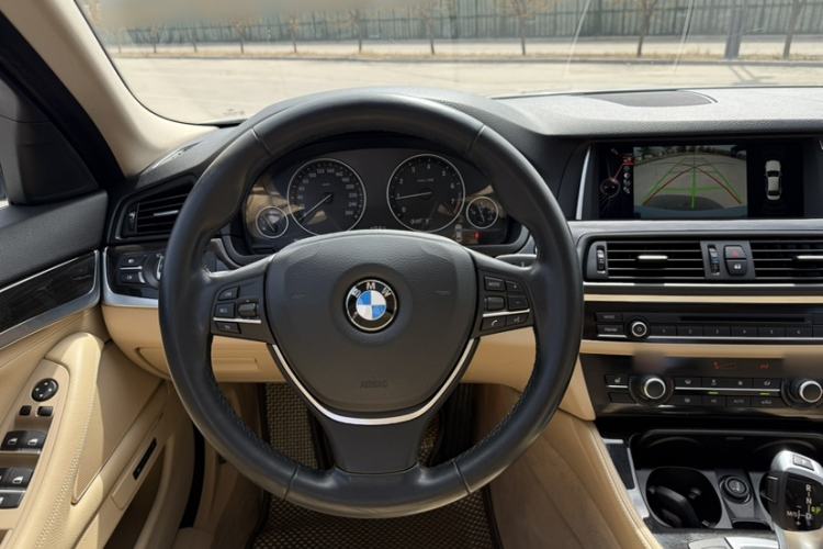 Used BMW 5 Series 2014 525Li Luxury Design Package

