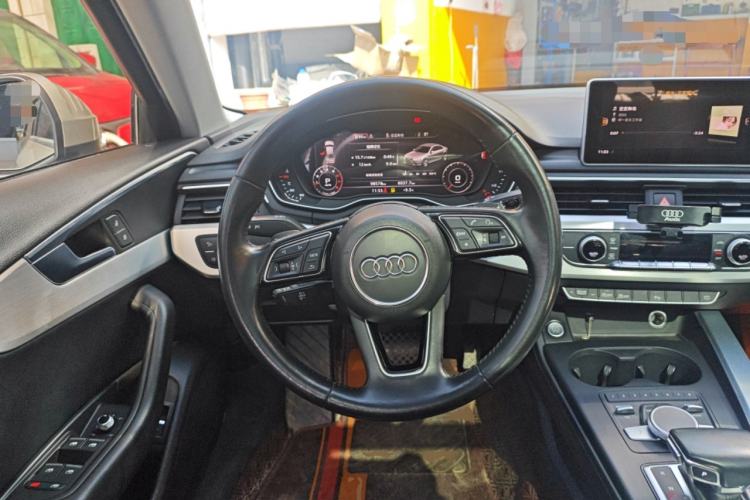 Used Audi A4L 2018 30th Anniversary Edition 40 TFSI Fashion Model