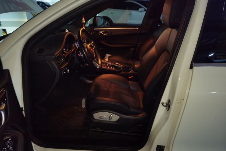 Used Porsche Macan 2018 Macan 2.0T
