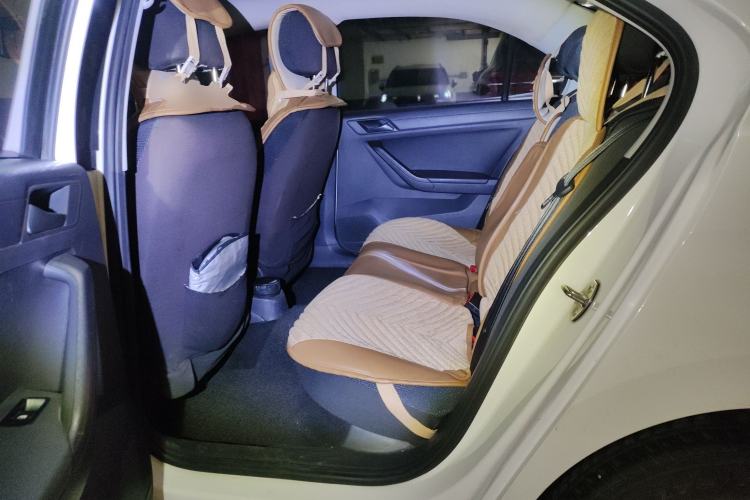 Used Volkswagen Jetta 2017 1.5L Automatic Fashion Model Left Rear Seat