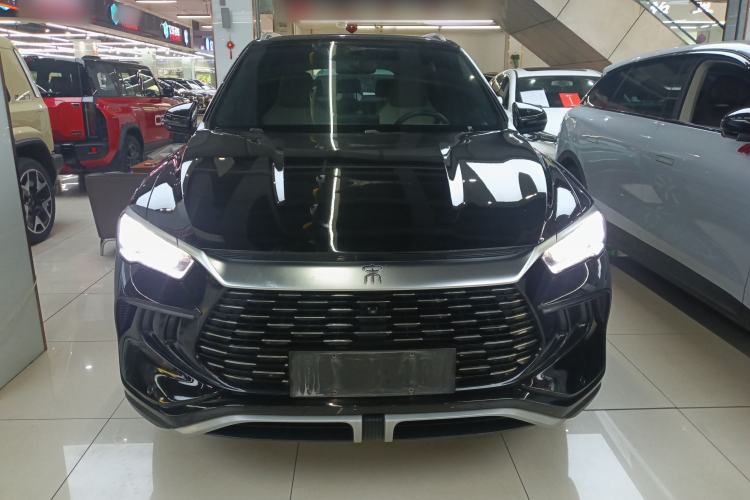 Used BYD Song Pro New Energy 2024 HONOR Edition DM-i 71KM Navigation Model Front