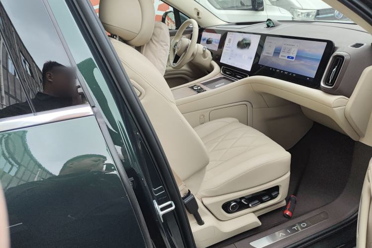 Used Hima AITO M9 2024 Range-Extended Ultra Version 42 kWh 6-Seater Model
