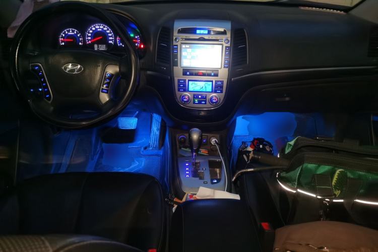 Used Hyundai Santa Fe Classic 2012 2.4 Comfort Edition 7-Seater Four-Wheel Drive