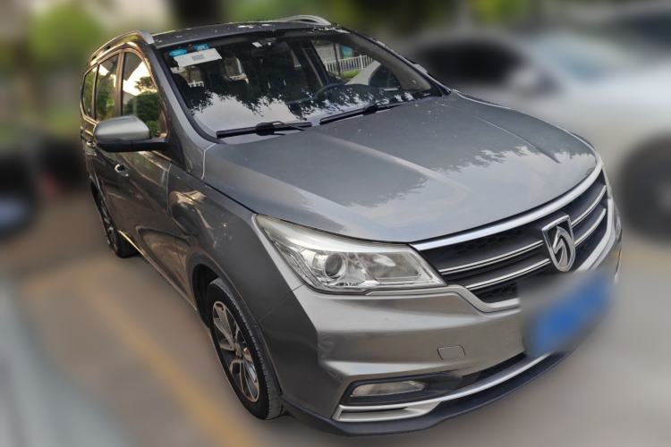 Used Baojun 730 2019 1.5T CVT Fashion Model 7 Seats China V Emission Standard Front Right 45 Deg