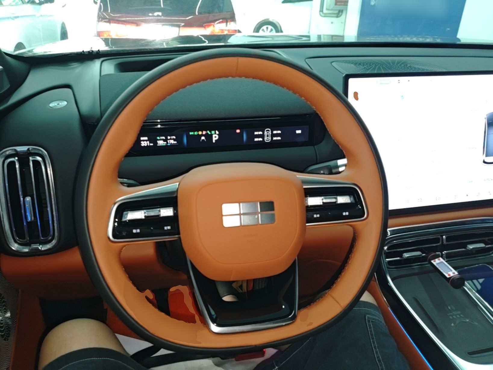 Geely Galaxy M9 2025 Model 210km Four-Wheel-Drive Leading Edition — снимка 13