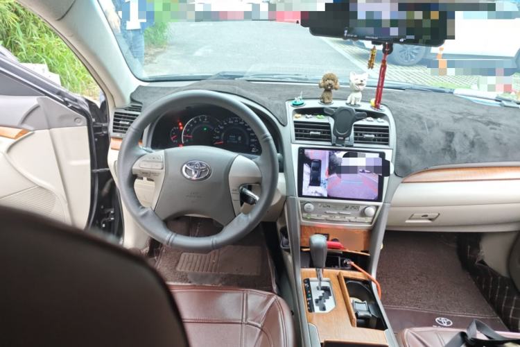 Used Toyota Camry 2011 200G Classic Anniversary Edition Center Console