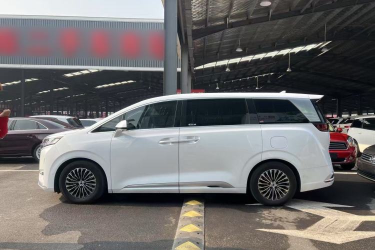 Used Denza D9 2022 DM-i 970 Four-Wheel Drive Flagship Model