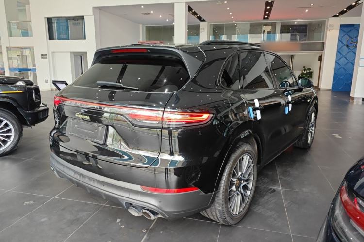 Used Porsche Cayenne E-Hybrid 2023 Cayenne E-Hybrid 2.0T Platinum Edition