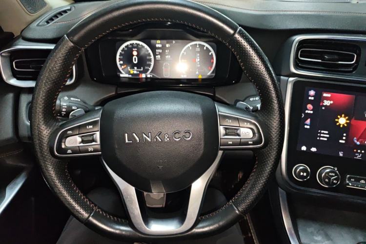 Used Lynk & Co 01 2019 2.0T Four-Wheel Drive Genie Pro Version China VI Standard
