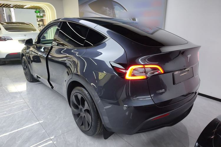 Used Tesla Model Y 2024 Rear-Wheel-Drive Version
