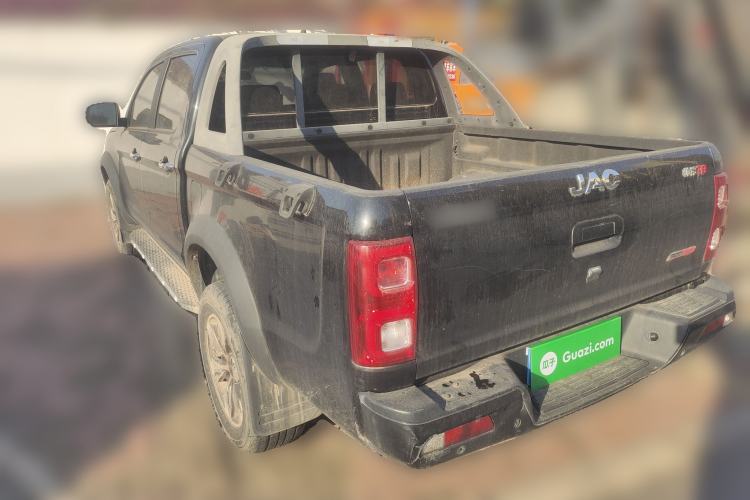 Used JAC T8 2019 2.0T Diesel Two-Wheel Drive Smart Connect Version Standard Double Cabin HFC4DB2-1D1
