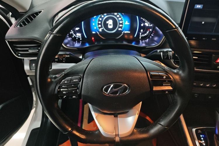 Used Hyundai Lafesta 2019 280TGDi Sport Edition China VI Steering Wheel