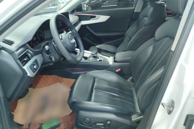 Used Audi A4L 2022 40 TFSI Luxury Dynamic Model