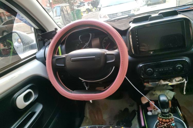 Used Roewe Clever 2021 302 km New Four-Seater Super-Efficient Version