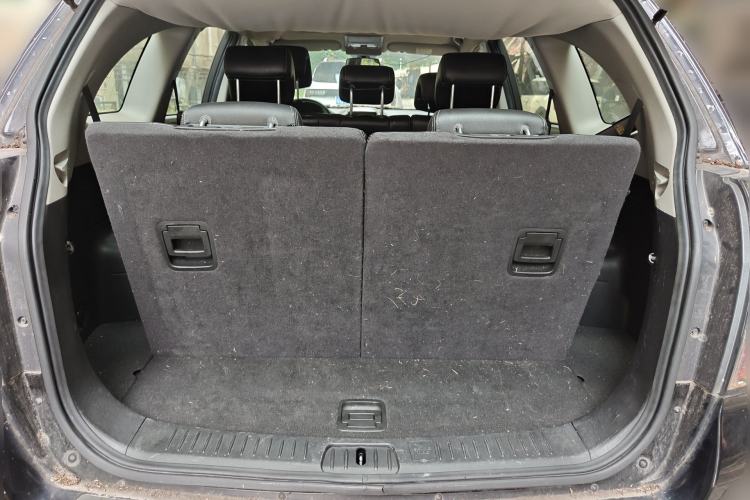 Used Chevrolet Captiva 2014 2.4L 4x4 Flagship Edition 7 Seats Trunk