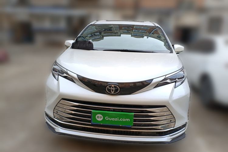 Used Toyota Sienna 2024 2.5L Hybrid Four-Wheel Drive Prestige Edition
