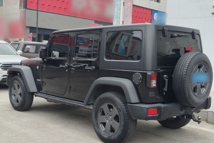 Used Jeep Wrangler 2017 3.6L Rubicon Recon 10th Anniversary Limited Collector's Edition Exterior 4