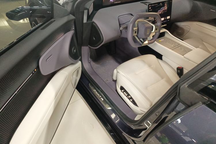 Used Avatr 12 2025 Ultra Extended-Range Edition