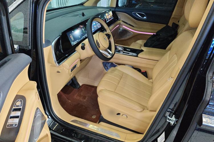 Used VOYAH Dream 2024 EV Long-Range Premium Edition Driver Seat