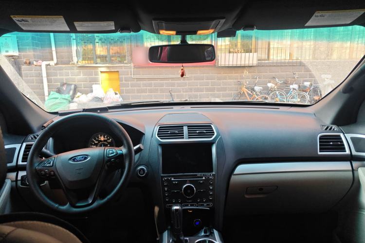 Used Ford Explorer 2014 2.0T AT Two-Wheel Drive U.S. Specification