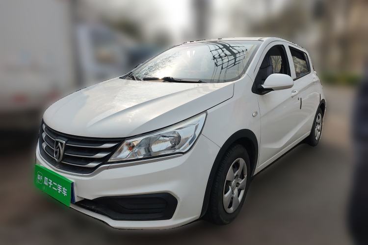 Used Baojun 310 2016 1.2L manual Comfort trim level