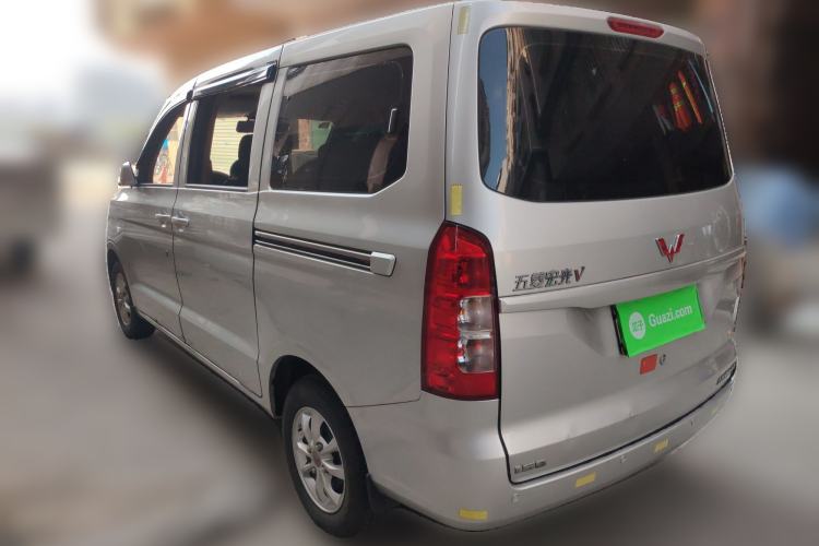 Used Wuling Hongguang V 2021 1.5L Enjoyment Edition LAR