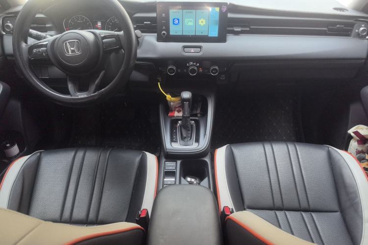 Used Honda Vezel 2023 1.5L CVT Elite Edition Center Console