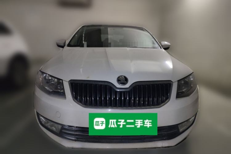 Used Skoda Octavia 2015 1.6L Automatic Yijun Edition
