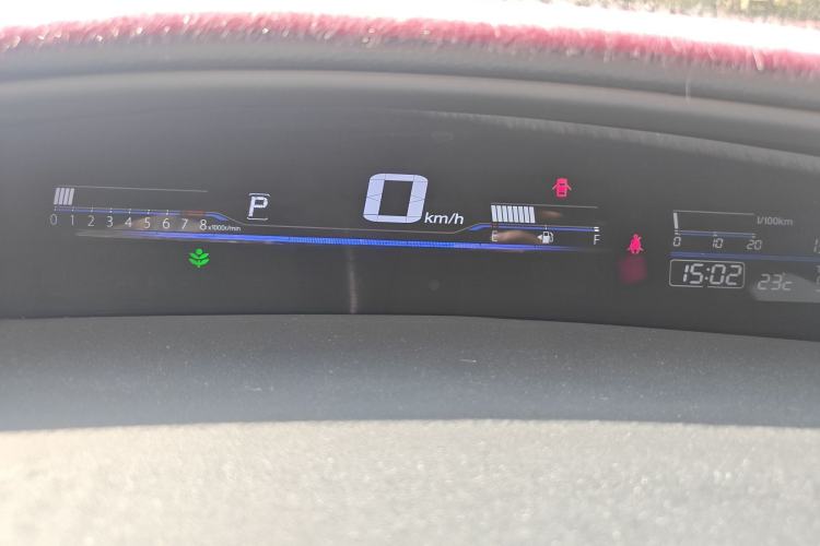 Used Honda Jade 2014 1.8L CVT Luxury Edition 5 seats
