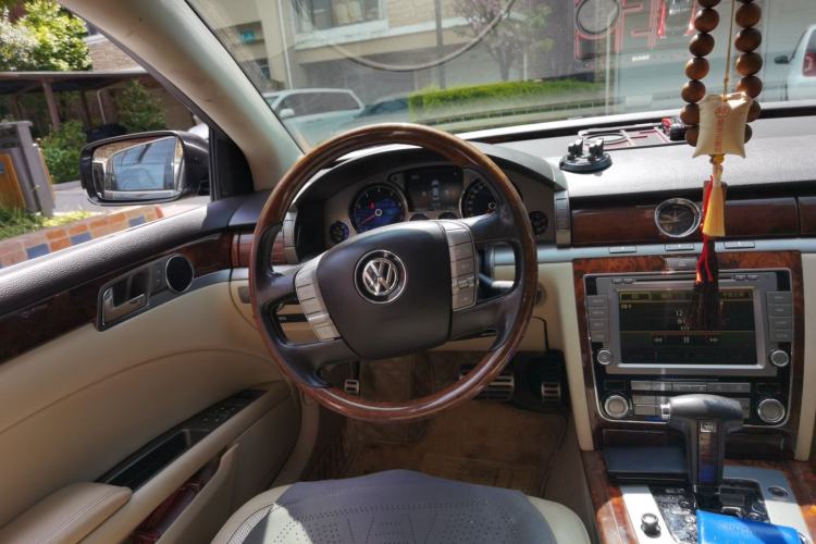 Used Volkswagen Phaeton 