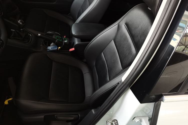 Used Volkswagen Sagitar 2015 1.6L Manual Comfort Model