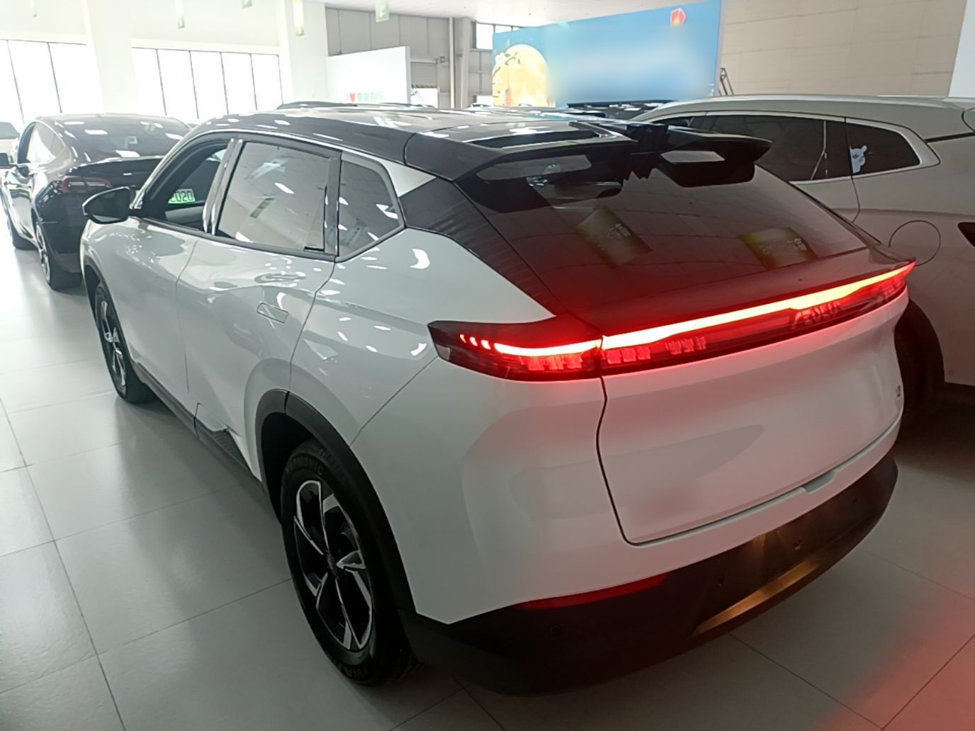 Dongfeng Aeolus L7 New Energy — снимка 4