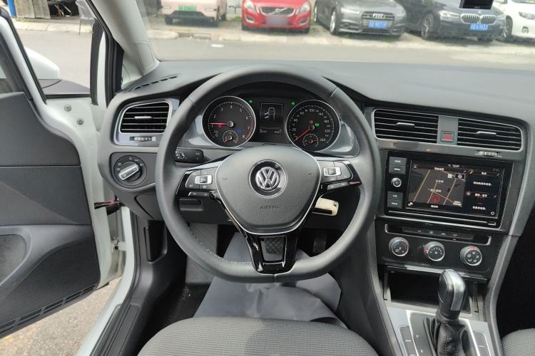 Used Volkswagen Golf 2019 1.6L Automatic Comfort Model China V Standard
