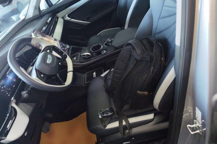 Used Geely Auto FX11 2023 1.5TD DCT Glory Edition
