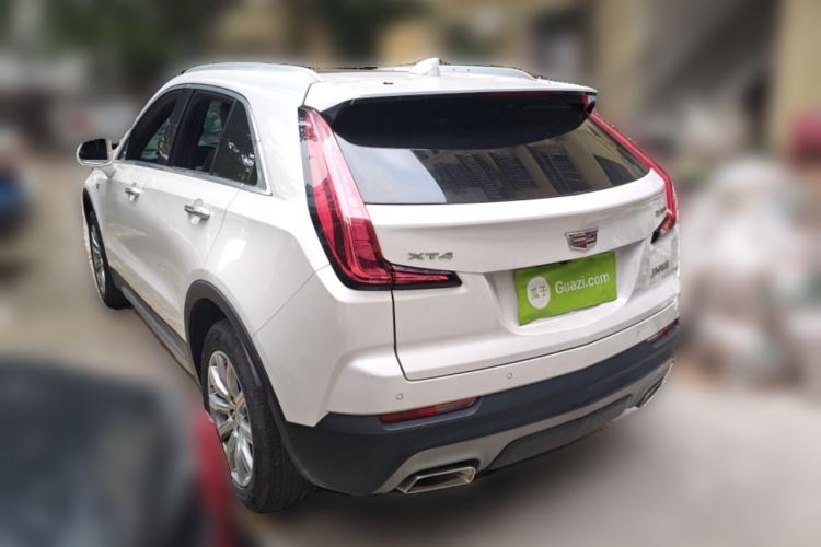 Used Cadillac XT4 2022 28T Two-Wheel-Drive Luxury Version Rear Left 45 Deg