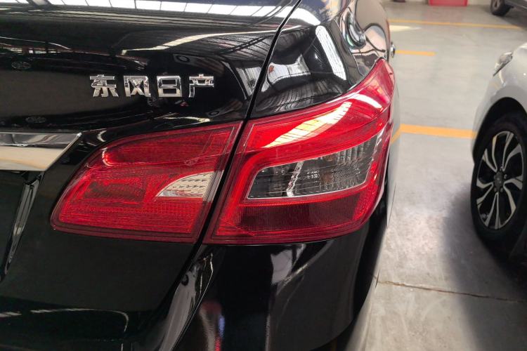 Used Nissan Sylphy 2022 Classic 1.6XL CVT Luxury Edition Right Rear Taillight