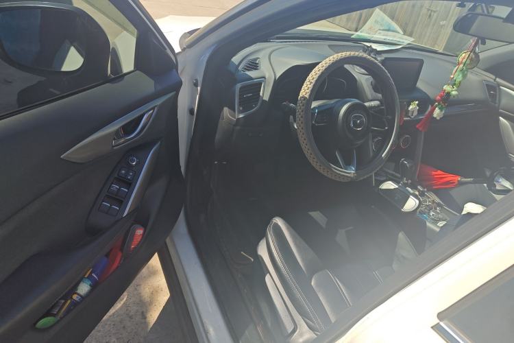 Used Mazda CX-4 2018 2.0L Automatic Two-Wheel Drive Blue Sky Dynamic Version China V Standard