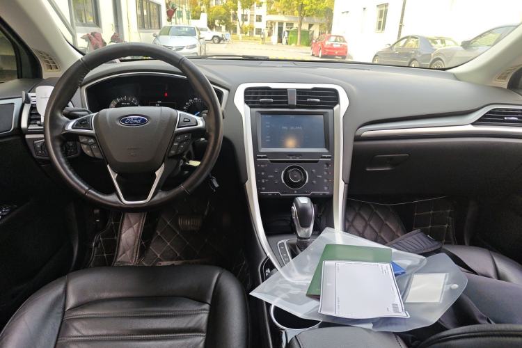 Used Ford Mondeo 2013 1.5L GTDi180 Fashion Edition Center Console