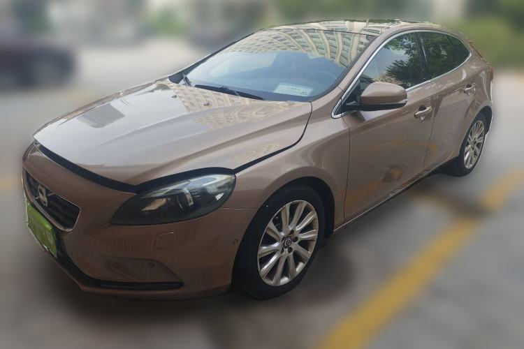 Used Volvo V40 2013 2.0T Zhiya Edition