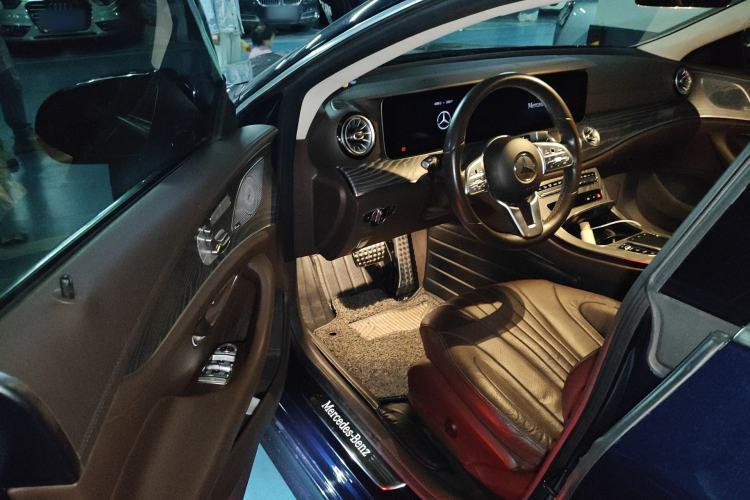 Used Mercedes-Benz CLS 2021 CLS 300 Luxury Model Driver Seat