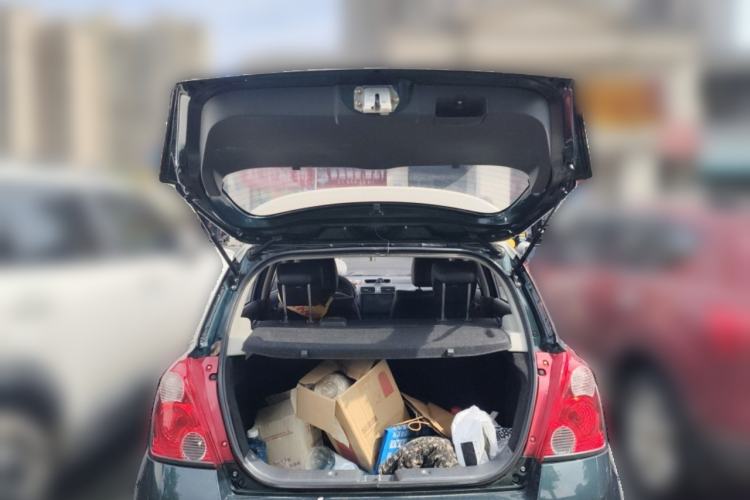 Used Suzuki Swift 2016 1.5L Automatic Fashionable Coolplay Edition Trunk