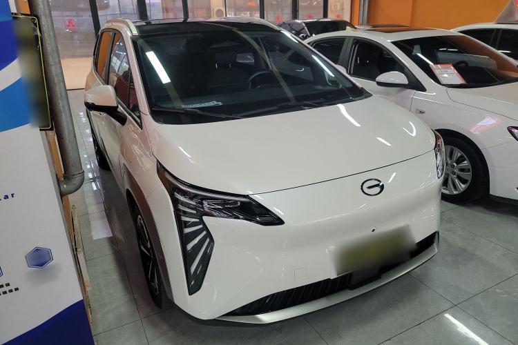 Used AION Y 2023 Plus 510 Smart Edition Front Right 45 Deg