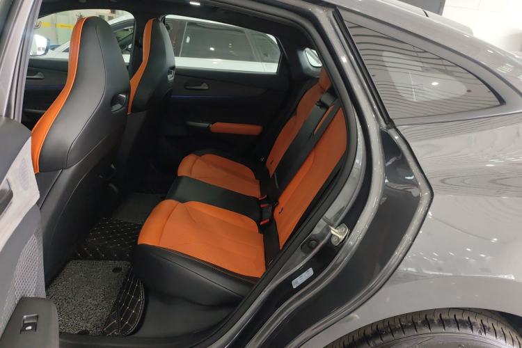 Used CHANGAN UNI-V 2025 Model Third-Generation 2.0T Dynamic Edition
